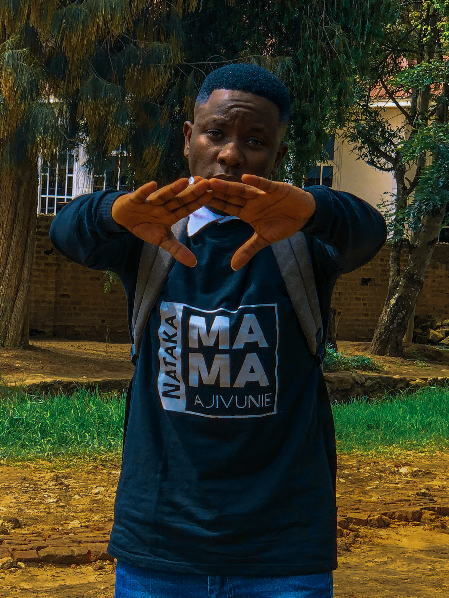 NMA tshirts Lo